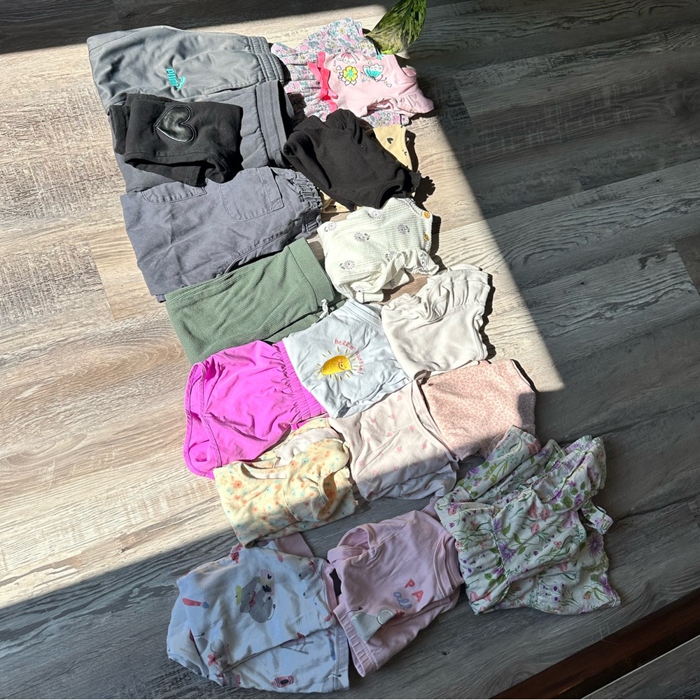 Lot of 4T Clothing